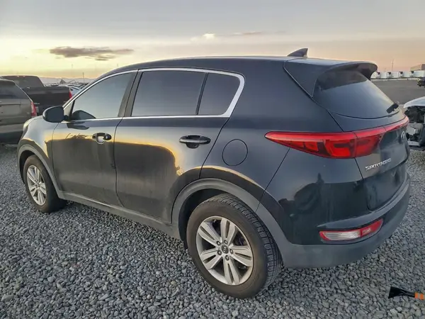 KNDPM3AC0J7340495 2018 KIA SPORTAGE - Image 2