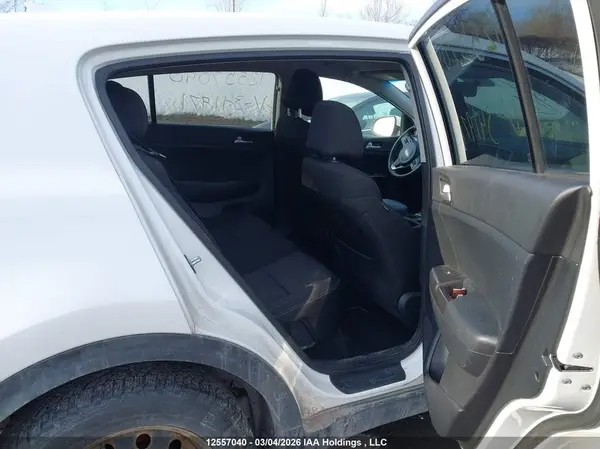 KNDPM3AC0J7341971 2018 KIA SPORTAGE - Image 8