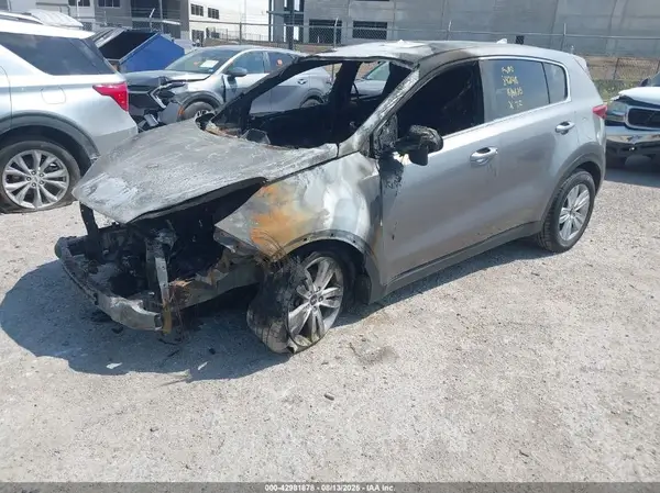 KNDPM3AC0J7347396 2018 KIA SPORTAGE - Image 2