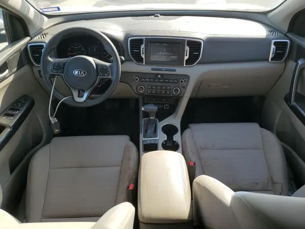 KNDPM3AC0J7390880 2018 KIA SPORTAGE - Image 8