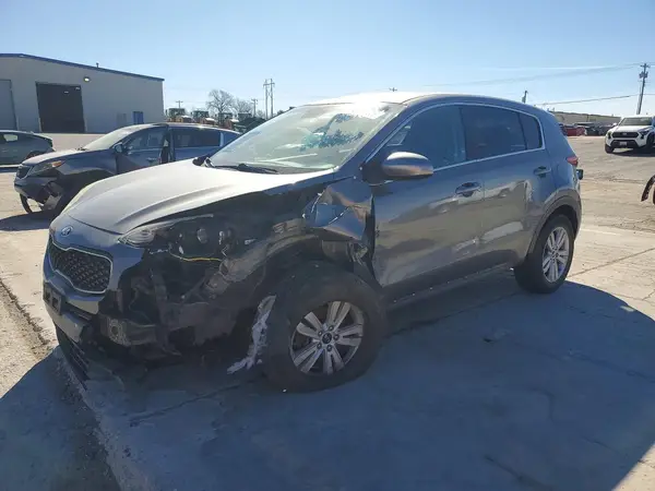 KNDPM3AC0J7394864 2018 KIA SPORTAGE - Image 1