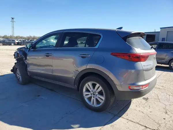 KNDPM3AC0J7394864 2018 KIA SPORTAGE - Image 2