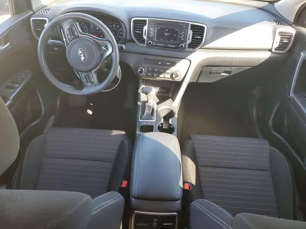 KNDPM3AC0J7394864 2018 KIA SPORTAGE - Image 8