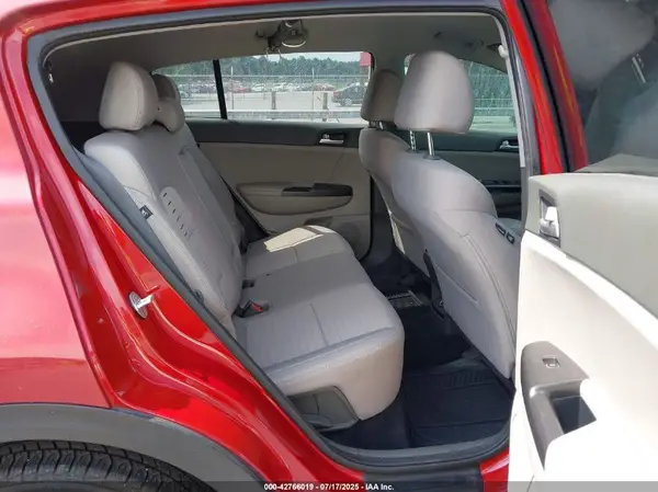 KNDPM3AC0J7402039 2018 KIA SPORTAGE - Image 8