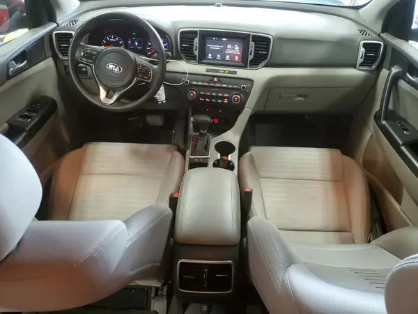 KNDPM3AC0J7402123 2018 KIA SPORTAGE - Image 8
