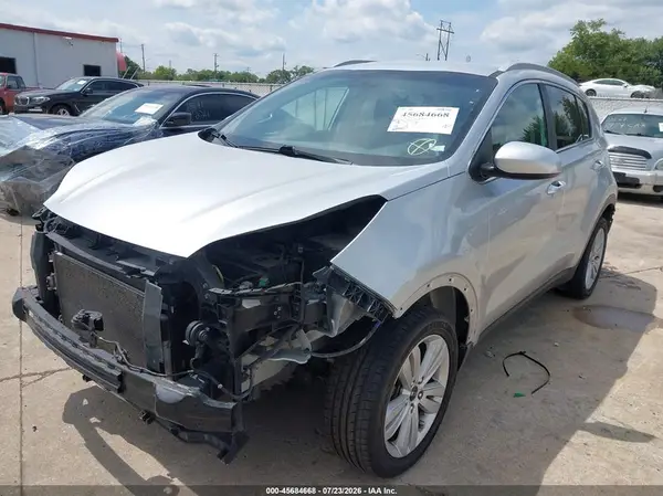 KNDPM3AC0J7418144 2018 KIA SPORTAGE - Image 2