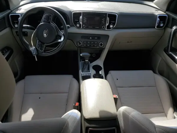 KNDPM3AC0J7422582 2018 KIA SPORTAGE - Image 8