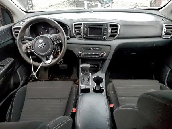 KNDPM3AC0J7424087 2018 KIA SPORTAGE - Image 8