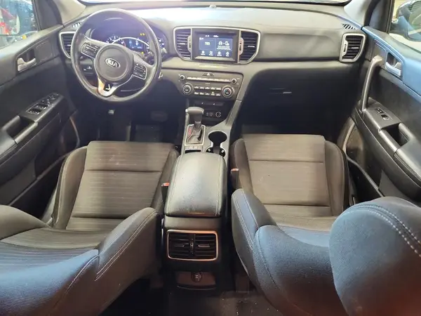 KNDPM3AC0J7425241 2018 KIA SPORTAGE - Image 8