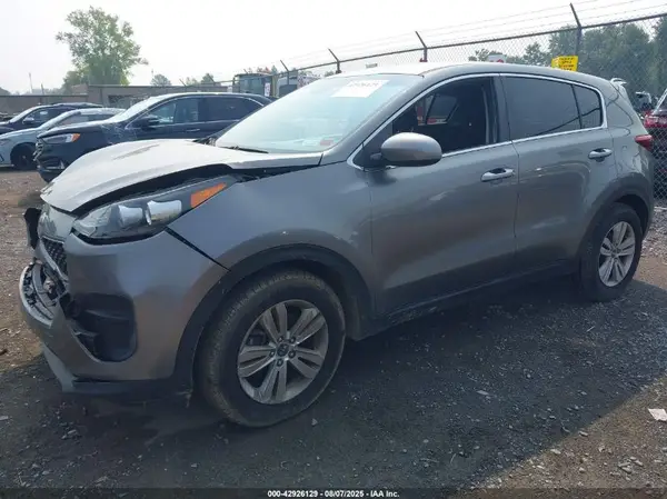 KNDPM3AC0J7445411 2018 KIA SPORTAGE - Image 2