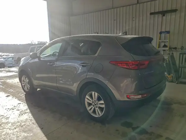 KNDPM3AC0J7449751 2018 KIA SPORTAGE - Image 2