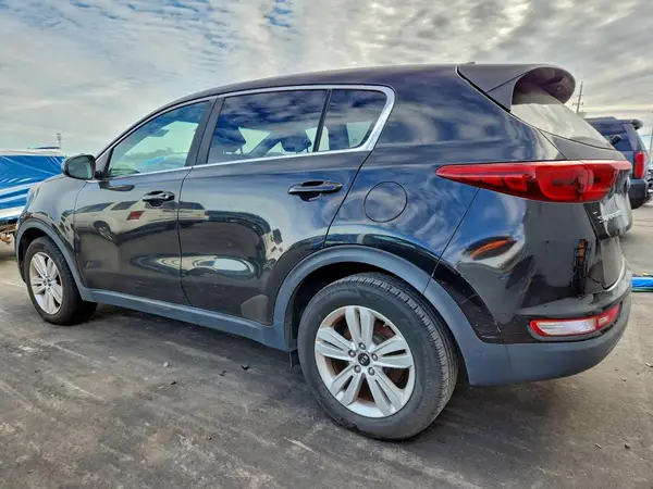 KNDPM3AC0J7463732 2018 KIA SPORTAGE - Image 2