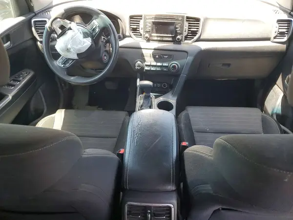 KNDPM3AC0J7464380 2018 KIA SPORTAGE - Image 8