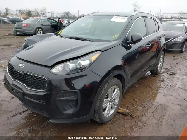 KNDPM3AC0J7474164 2018 KIA SPORTAGE - Image 2