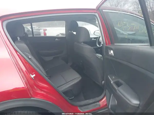 KNDPM3AC0J7484645 2018 KIA SPORTAGE - Image 8