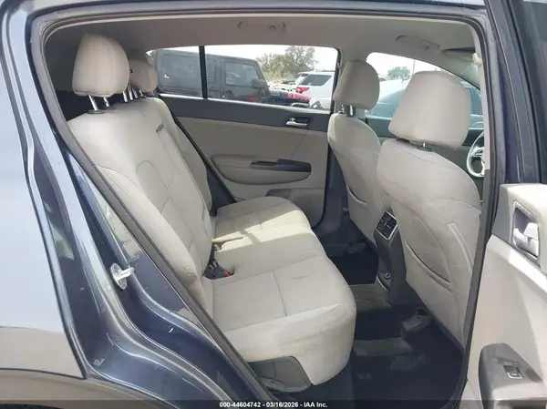 KNDPM3AC0K7537992 2019 KIA SPORTAGE - Image 8