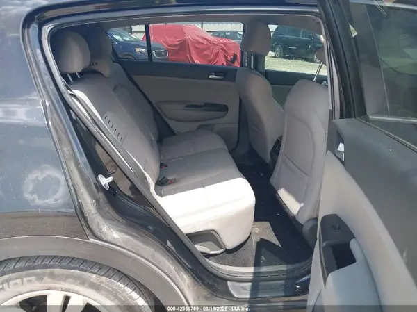 KNDPM3AC0K7550418 2019 KIA SPORTAGE - Image 8