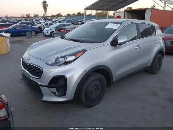KNDPM3AC0M7875170 2021 KIA SPORTAGE - Image 2