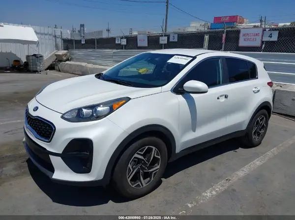 KNDPM3AC0M7895452 2021 KIA SPORTAGE - Image 2