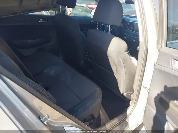 KNDPM3AC0M7927056 2021 KIA SPORTAGE - Image 8