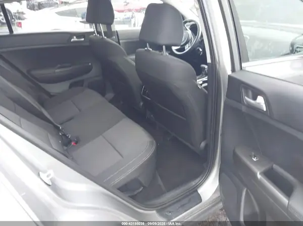 KNDPM3AC0M7935822 2021 KIA SPORTAGE - Image 8