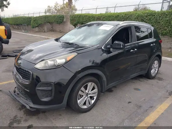 KNDPM3AC1H7102715 2017 KIA SPORTAGE - Image 2