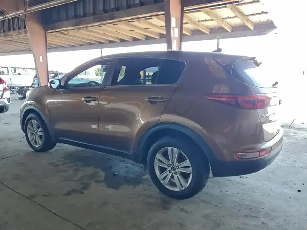 KNDPM3AC1H7140395 2017 KIA SPORTAGE - Image 2