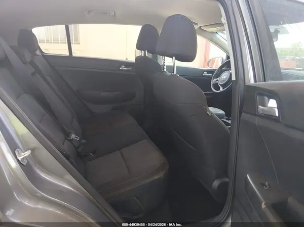 KNDPM3AC1H7156726 2017 KIA SPORTAGE - Image 8