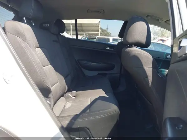 KNDPM3AC1H7159500 2017 KIA SPORTAGE - Image 8