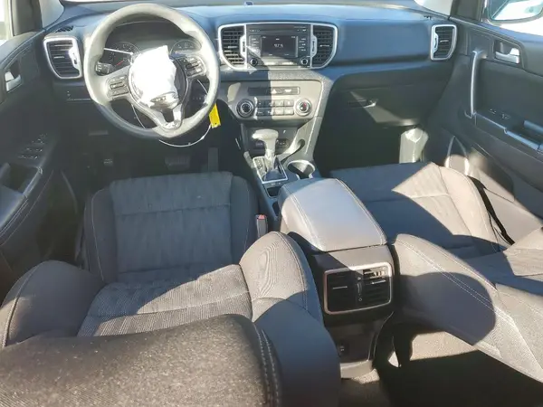 KNDPM3AC1H7205584 2017 KIA SPORTAGE - Image 8