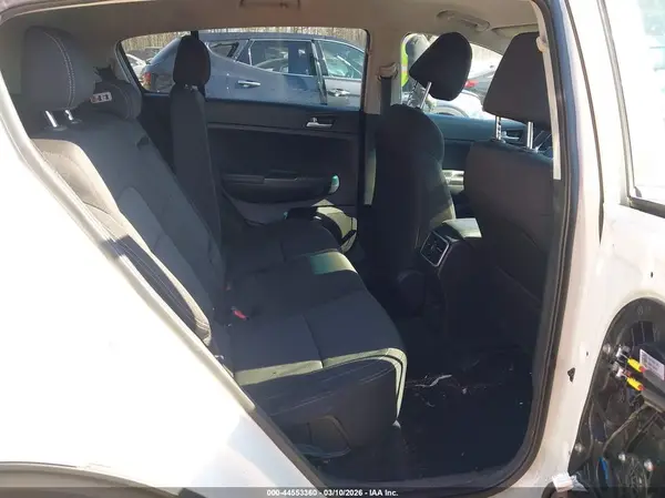 KNDPM3AC1H7211028 2017 KIA SPORTAGE - Image 8