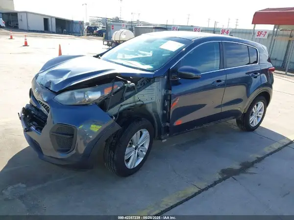 KNDPM3AC1H7230811 2017 KIA SPORTAGE - Image 2
