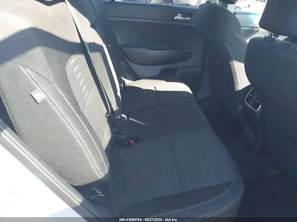 KNDPM3AC1J7306856 2018 KIA SPORTAGE - Image 8