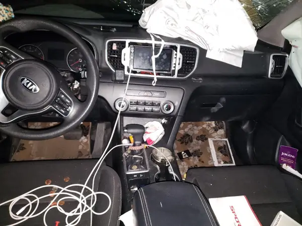 KNDPM3AC1J7312608 2018 KIA SPORTAGE - Image 8