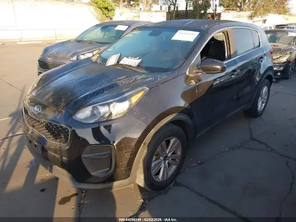 KNDPM3AC1J7326427 2018 KIA SPORTAGE - Image 2