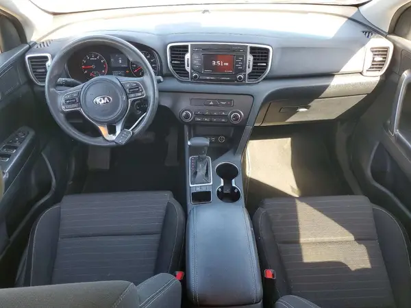 KNDPM3AC1J7338559 2018 KIA SPORTAGE - Image 8