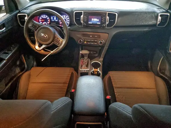 KNDPM3AC1J7340313 2018 KIA SPORTAGE - Image 8