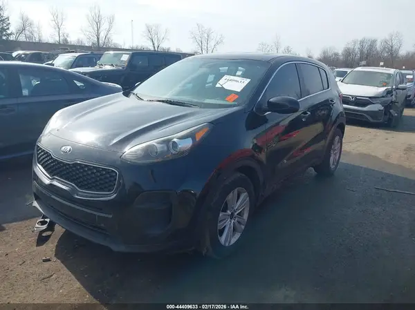 KNDPM3AC1J7345592 2018 KIA SPORTAGE - Image 2