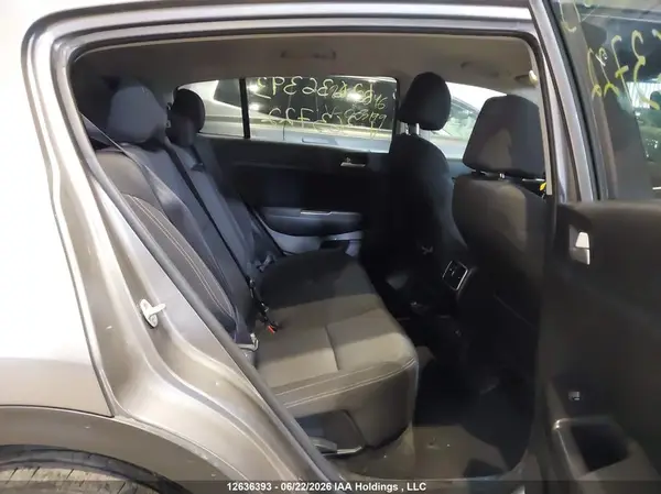 KNDPM3AC1J7363722 2018 KIA SPORTAGE - Image 8