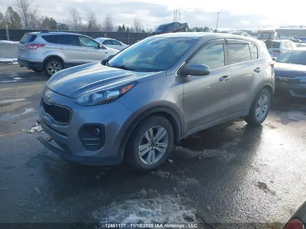 KNDPM3AC1J7367205 2018 KIA SPORTAGE - Image 2