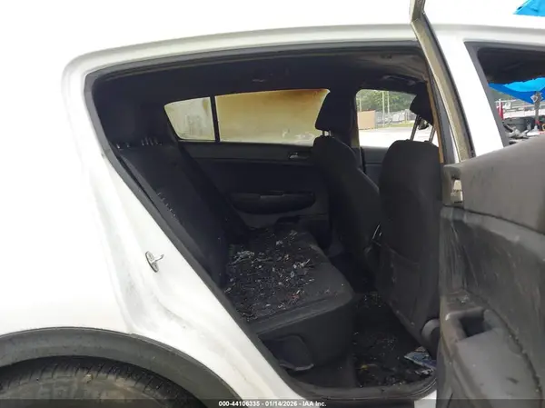 KNDPM3AC1J7401241 2018 KIA SPORTAGE - Image 8