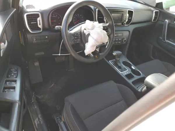 KNDPM3AC1J7445580 2018 KIA SPORTAGE - Image 8
