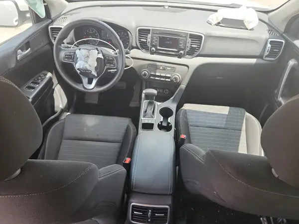 KNDPM3AC1J7445661 2018 KIA SPORTAGE - Image 8