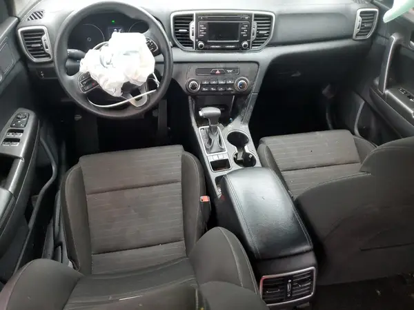 KNDPM3AC1J7449550 2018 KIA SPORTAGE - Image 8