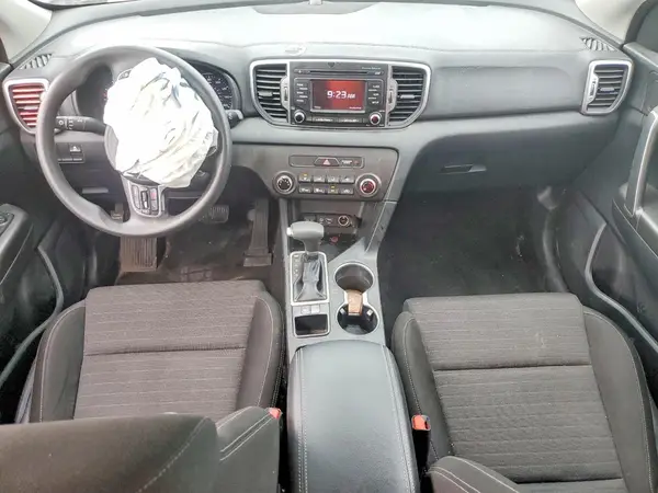 KNDPM3AC1J7449600 2018 KIA SPORTAGE - Image 8