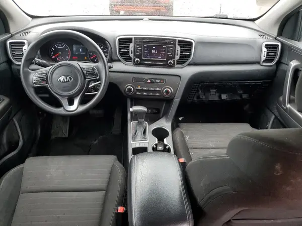 KNDPM3AC1J7454621 2018 KIA SPORTAGE - Image 8