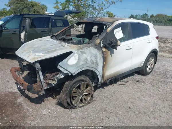KNDPM3AC1J7463920 2018 KIA SPORTAGE - Image 2