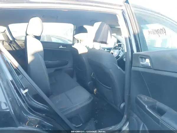 KNDPM3AC1K7508968 2019 KIA SPORTAGE - Image 8