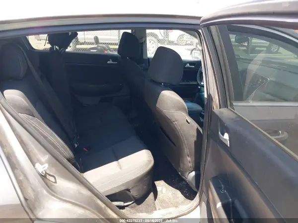 KNDPM3AC1K7560990 2019 KIA SPORTAGE - Image 8