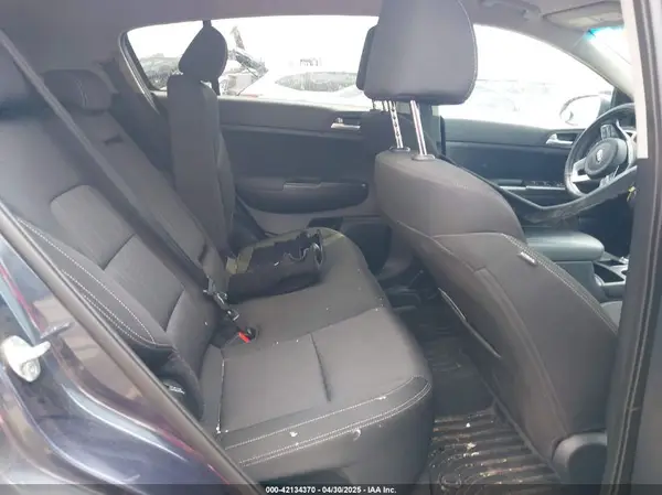 KNDPM3AC1N7968748 2022 KIA SPORTAGE - Image 8